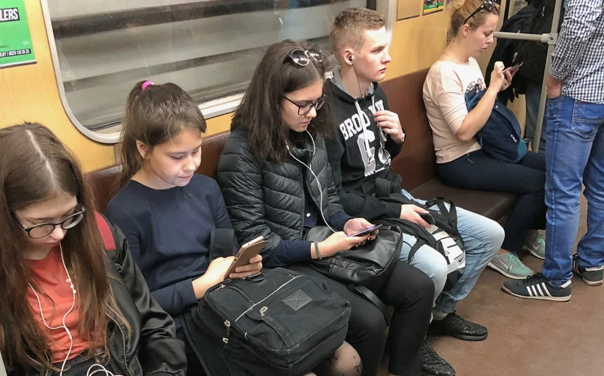 Почему изменились телефоны