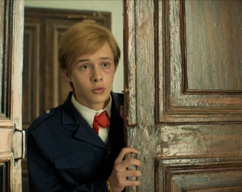 Кадр из сериала "Слово пацана". 