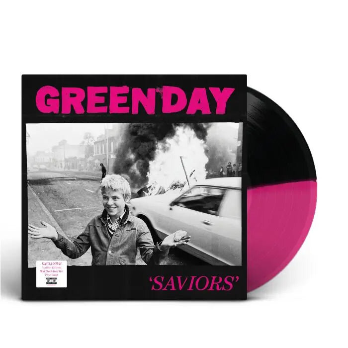 хотя на обложке 14-го студийного альбома Green Day "Saviors" изображена обработанная цифровым способом фотография улыбающегося подростка из Белфаста, сделанная во время беспорядков 1978 года, это, слава богу, не концептуальный альбом рок-оперы о "Бедах". Вместо этого, как говорится в заявлении группы Билли Джо Армстронга, “Saviors - это приглашение в мозг Green Day, их коллективный дух как группы и понимание дружбы, культуры и наследия последних 30 с лишним лет. Это грубо и эмоционально. Забавный и тревожный. Это запись, в которой смеются над болью, плачут от счастья. Честность и уязвимость.