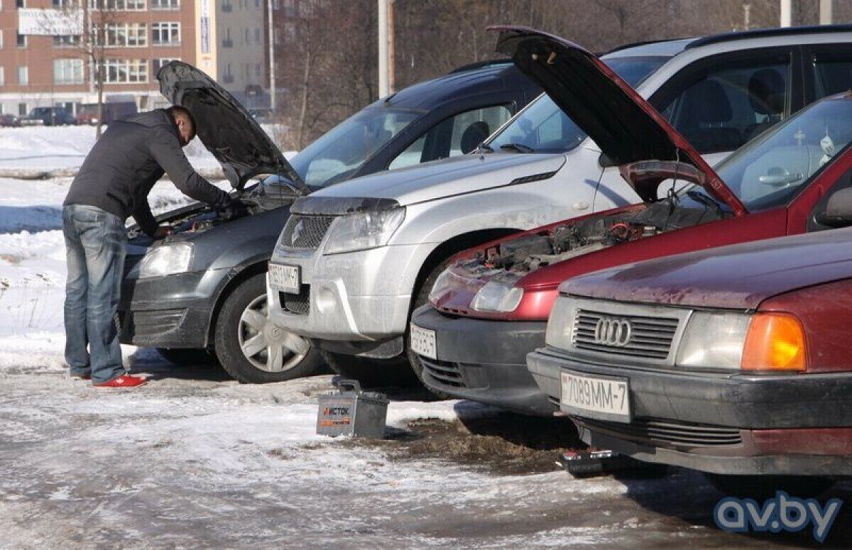 Техника управления автомобилем с механической коробкой. Как правильно пользоваться машиной. Уборка салона. Подготовка машины к зиме советы автомобилистам. Схема заезда на парковку задним ходом.