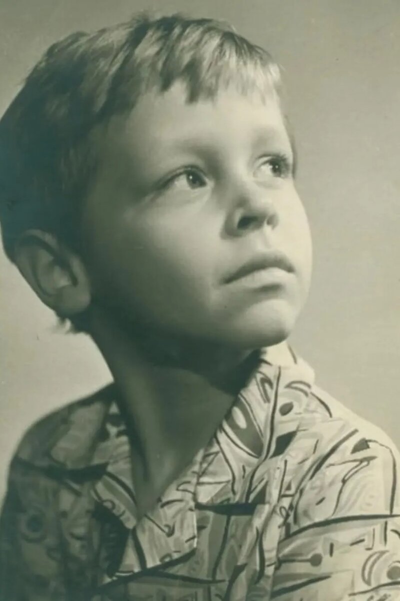 Юра Борисов (Yura Borisov, Юрий Борисов) - актёр - фотографии - российские актёр