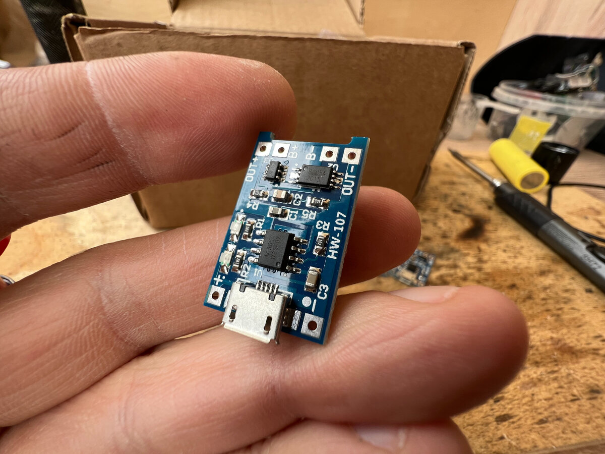 Как быстро восстановить севшие в ноль аккумуляторы 18650. Хитрость, с ...