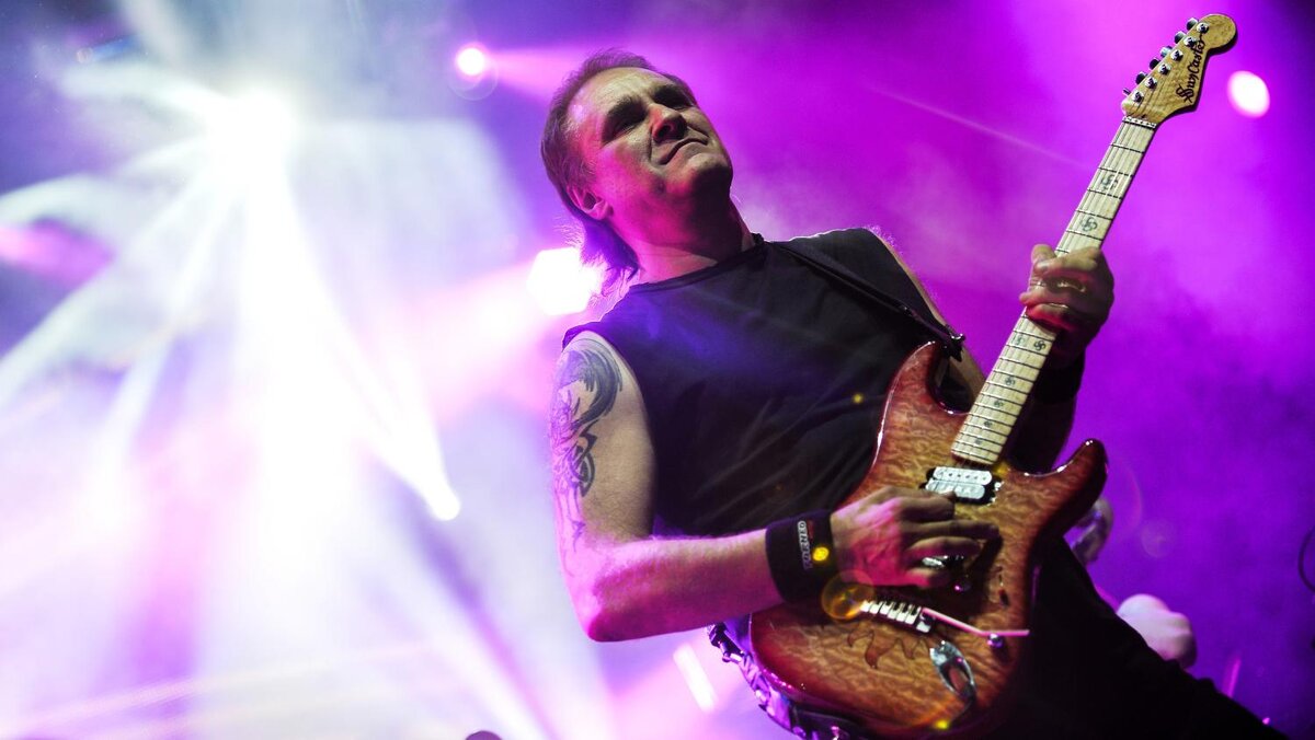 Владимир Холстинин