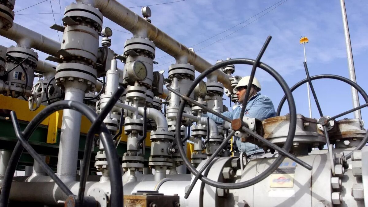     Газ в ЕС в середине зимы стоит на 45% дешевле, чем зимой 2022–2023 годов