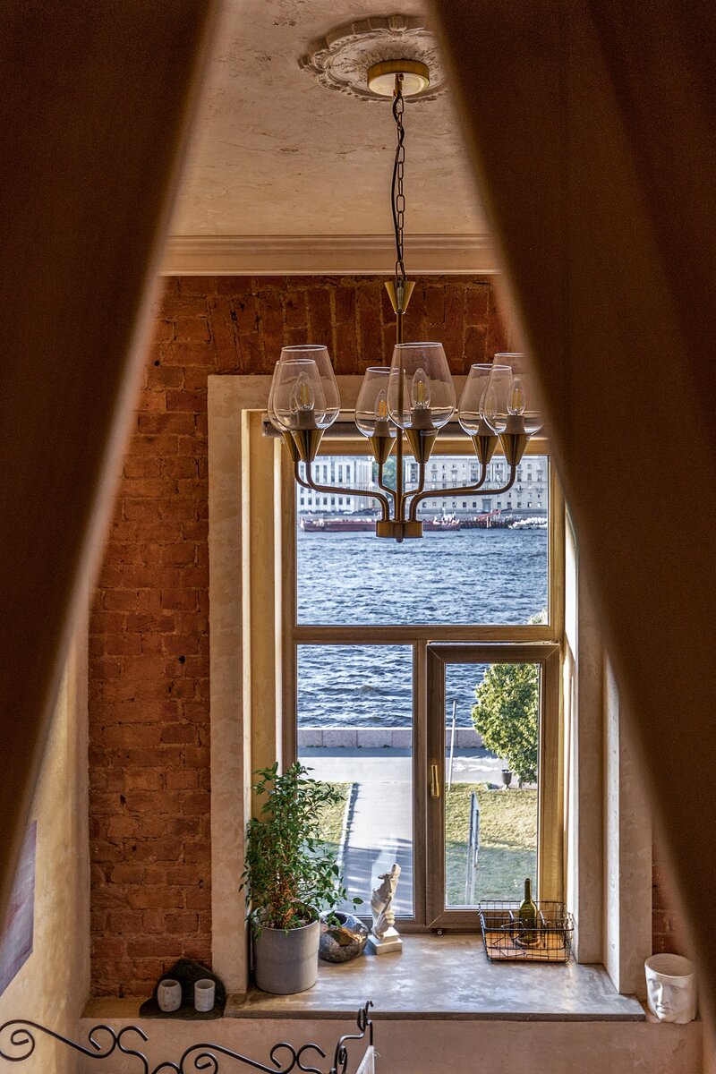 Дизайнер коттеджа. Студии интерьерароство. Дизайнеры ростова. Дизайнерские услуги по интерьеру. Дизайнер интерьера москва.