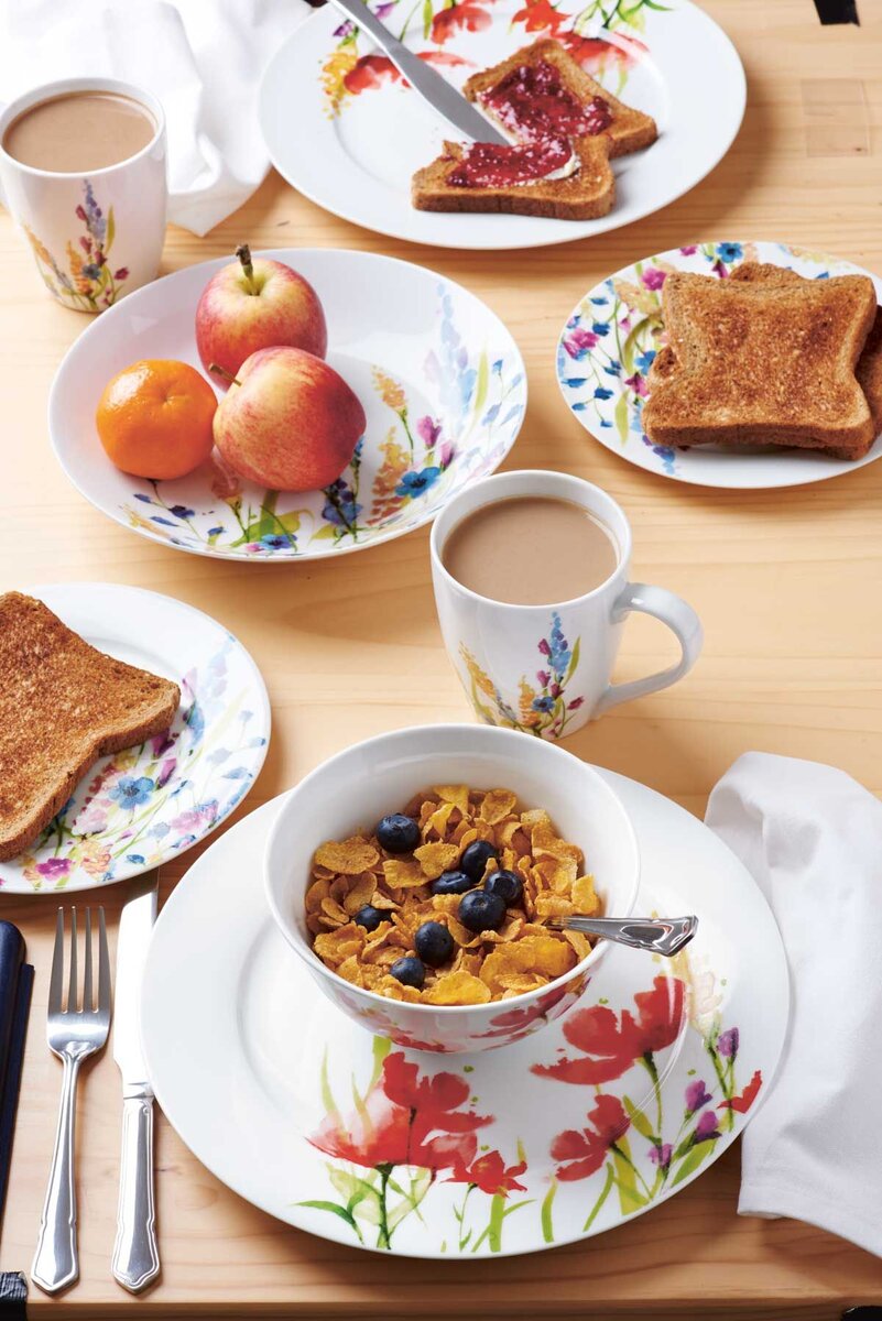 Утро вкусный завтрак. Утренний завтрак. Уютные завтраки. С добрым утром вкусного завтрака. Утро красиво завтрак.