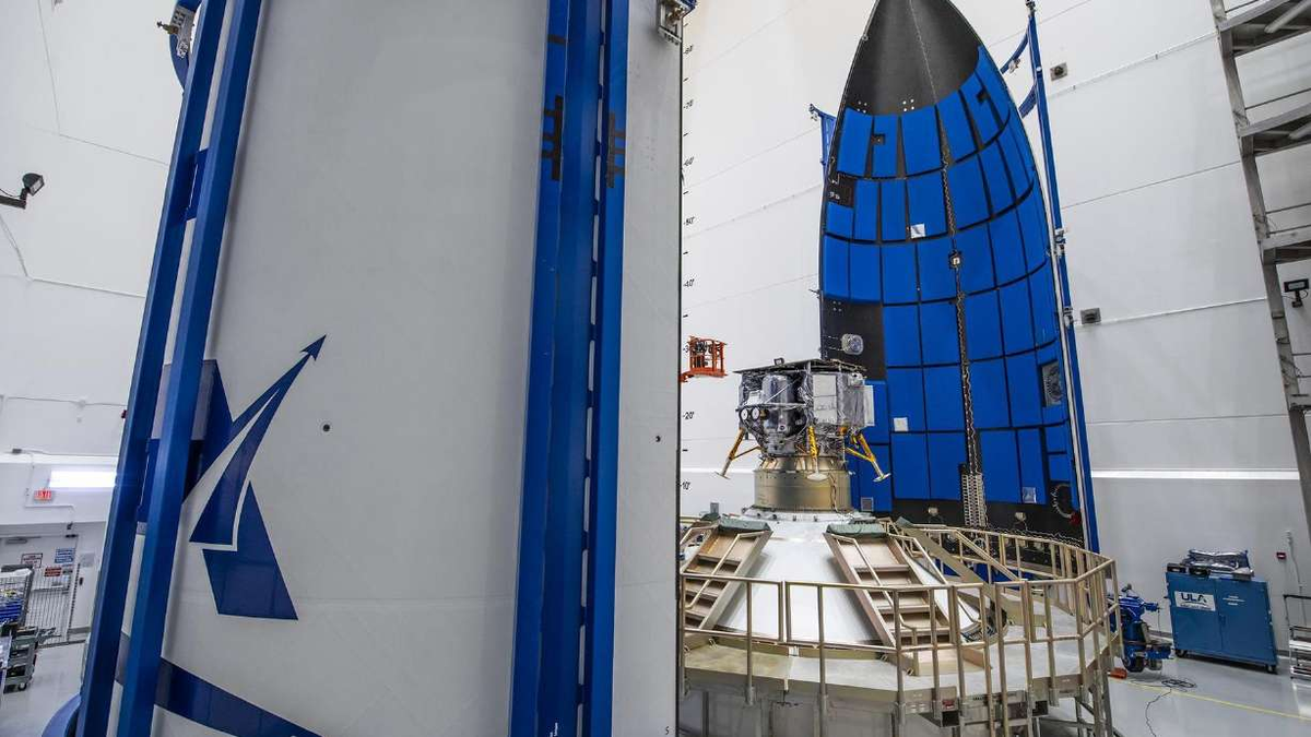 Оказался на космическом корабле. Оказался на космическом корабле