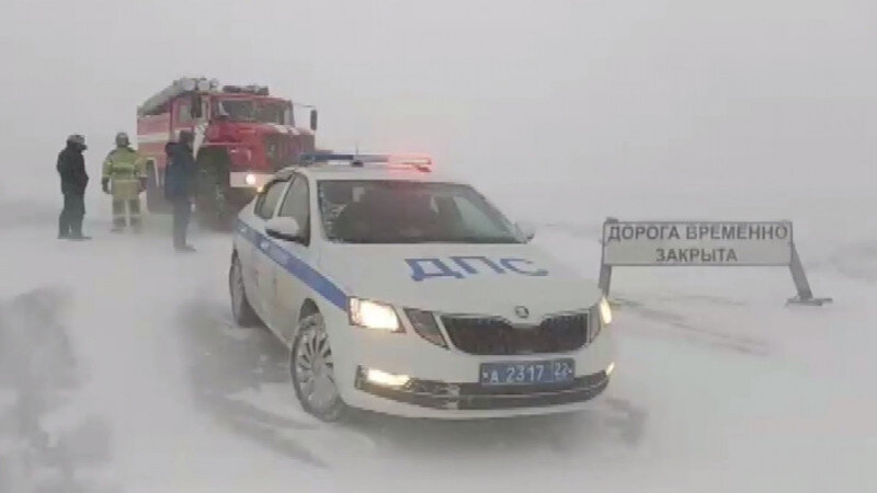     Метель в Алтайском крае 24 марта. Перекрытие дорог. кадр из видео.