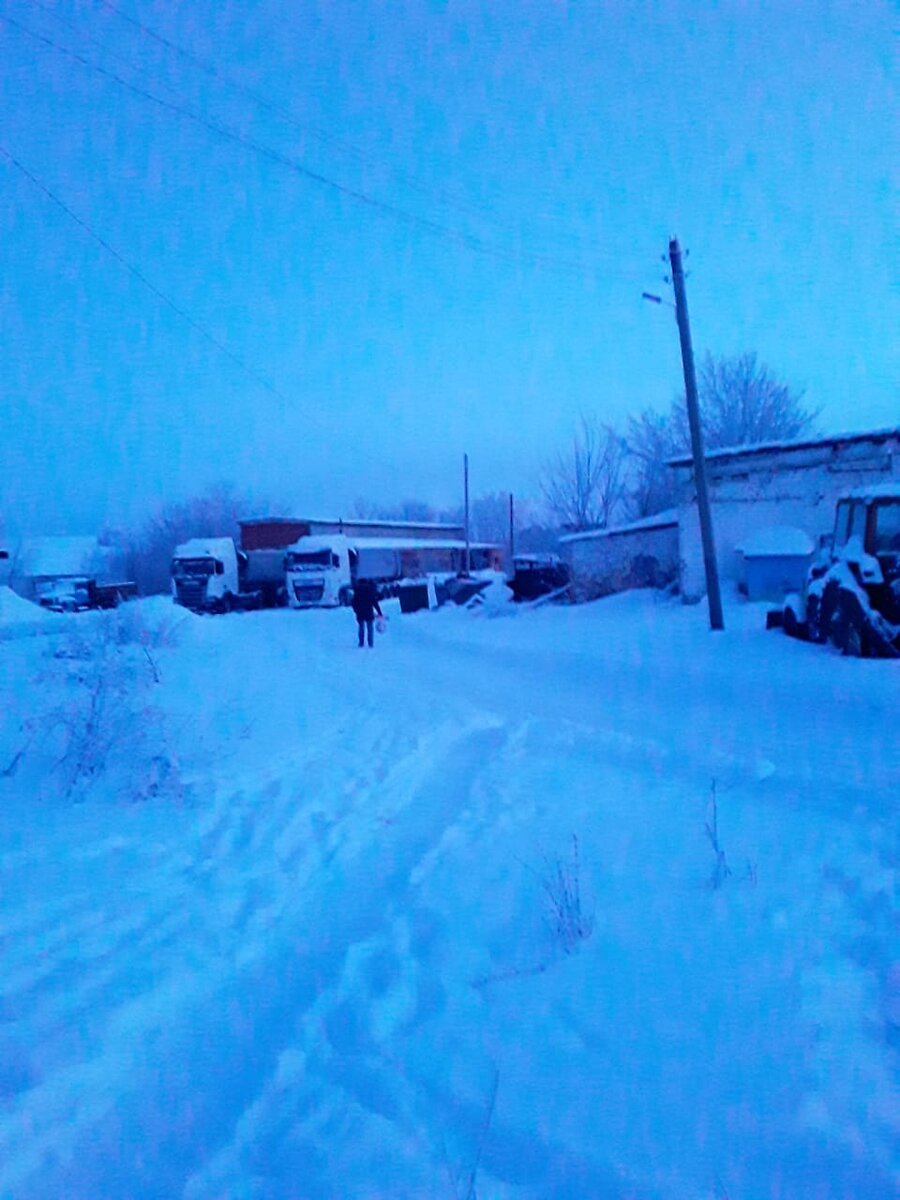 Мусор захватили.