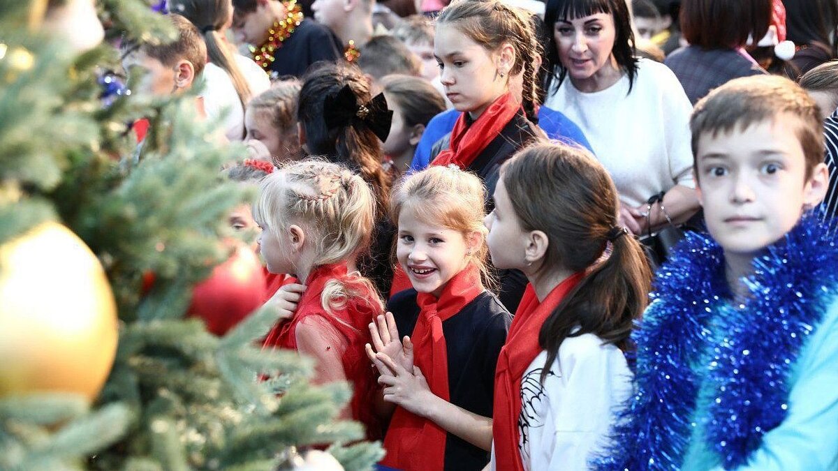    В 2024 году на поддержку многодетных семей Кубани выделят более 2 млрд рублей Фото: t.me/kondratyevvi