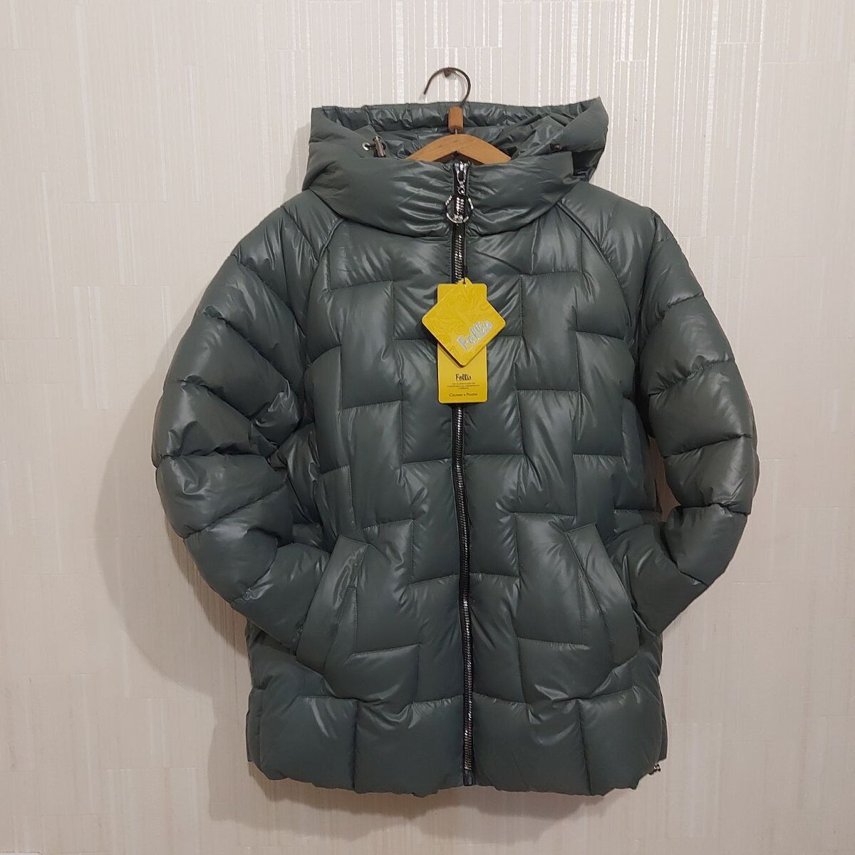 Зимняя женская куртка