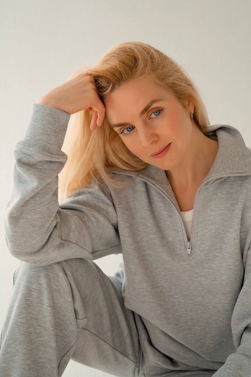 Здесь мне 38 лет, фото без ретуши и обработки