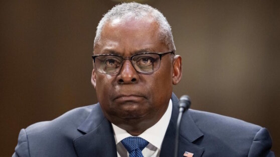    Шеф Пентагона не намерен уходить в отставку из-за скандала с его госпитализацией Богдан Герцен