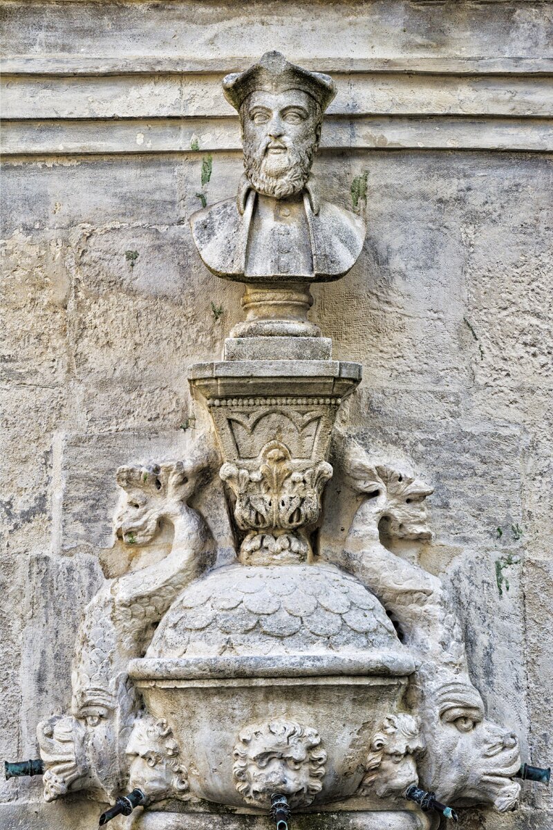 ВЕРОЯТНО, НОСТРАДАМУСА МОЖНО НАЗВАТЬ ЧАСТЬЮ МИРОВОЙ КУЛЬТУРЫ. НО ОН ТОЧНО НЕ ПРОРОК. ФОТО: © GTW IMAGEBROKER.COM/GLOBALLOOKPRESS.