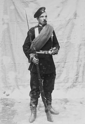    Русский солдат с винтовкой Бердана № 2. 1892 год. Фото: Альбом «Русская императорская армия», 1892