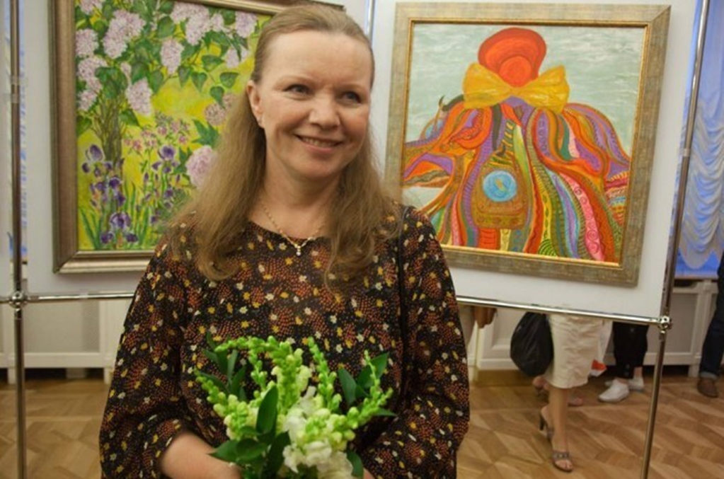 В. Теличкина на своей персональной выставке