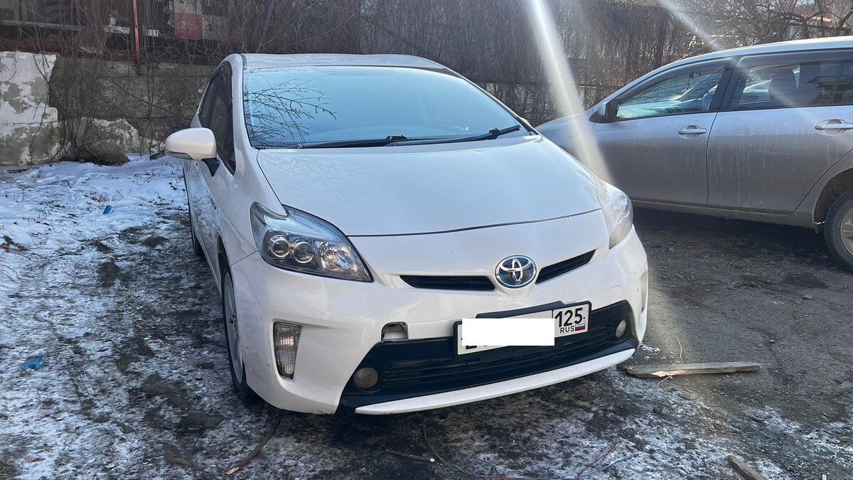 Toyota Prius по космической цене выставили на продажу во Владивостоке: что  в нем необычного | Что-то на дальневосточном | Дзен