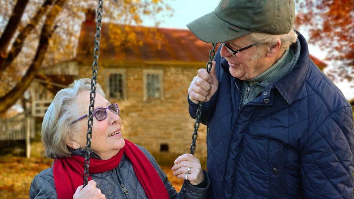 Выплаты супругам 50 лет