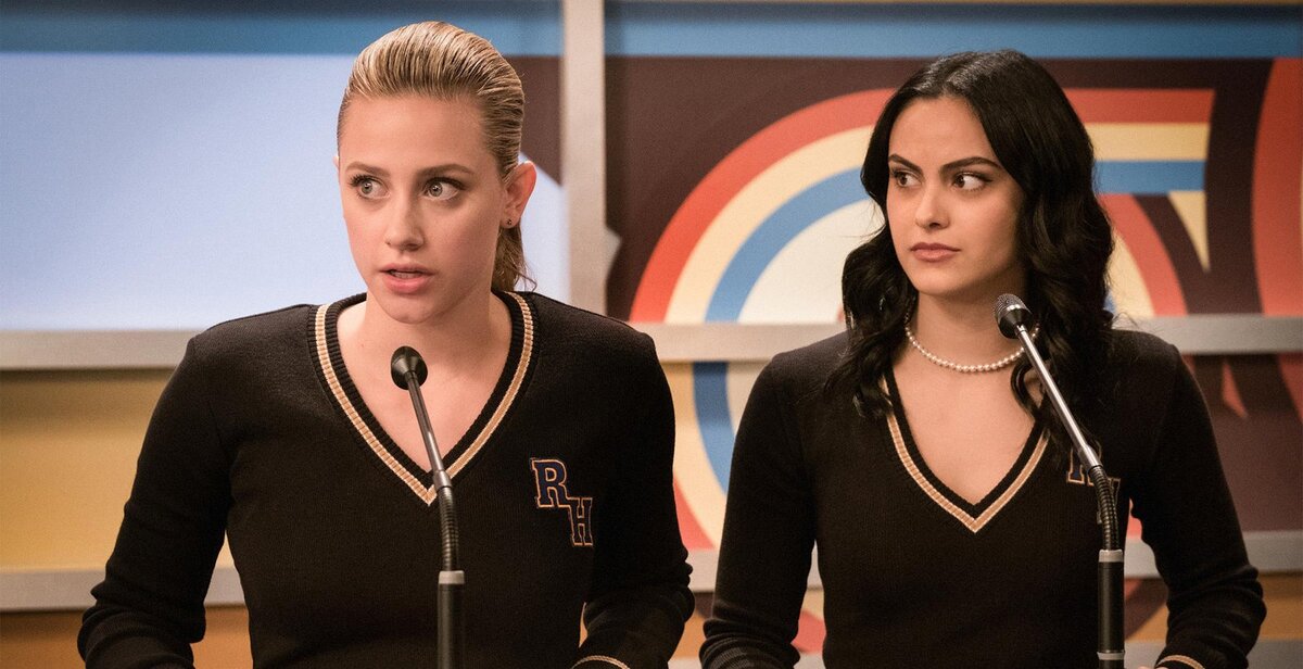 Если подруга замучила вопросами о том, «где ты купила» или «мне это идет?», заверьте ее, что у нее прекрасный вкус и она вполне в состоянии выбрать себе вещь сама.