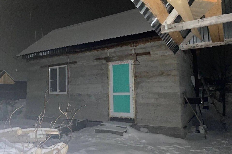    Когда следователи нагрянули в дом, внутри было -7 градусов СУ СК по Республике Алтай