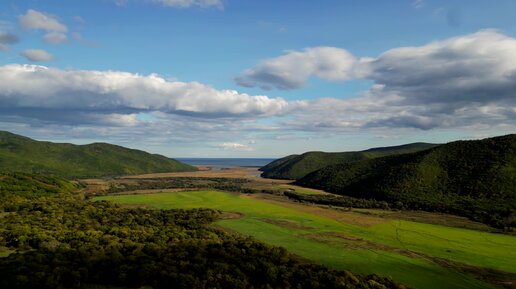 река Чёрная, бухта Черноручье, мыс Завалишина, мыс Хитрово