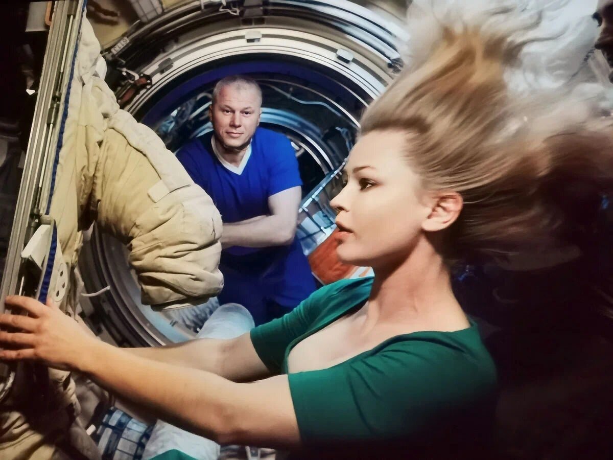 Кадр из современного российского кино Клима Шипенко 