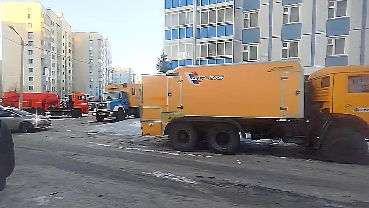     Красноярцы побили рекорд прошлого года по мусорным засорам в канализации. В праздничные дни аварийные бригады «КрасКома» выезжали на чистку 359 раз — это на 20% больше, чем годом ранее.