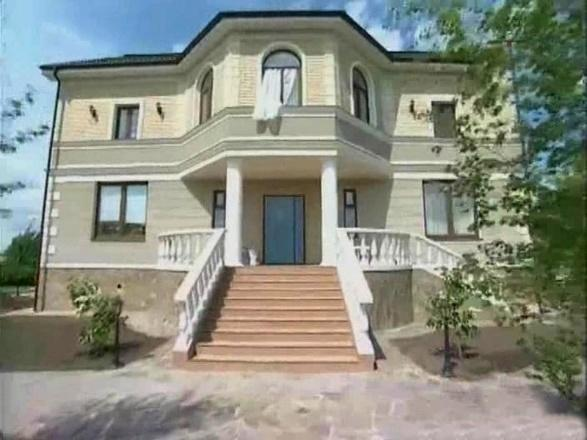 В деревне 9 домов известно. В деревне 9 домов известно
