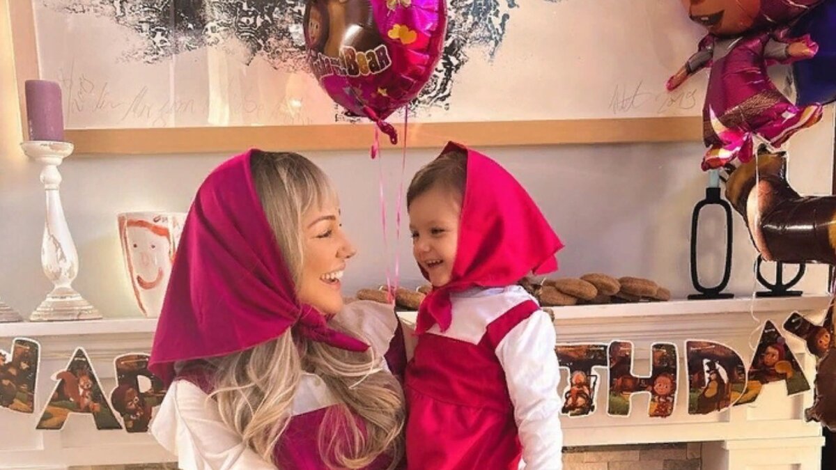 Открытка на др медвежонок детский. Bears birthday happy birthday в журнале. С днем рождения девушке teddy balloons. Поздравления с днём рождения с медведем. Медвежонок для тортика печать.