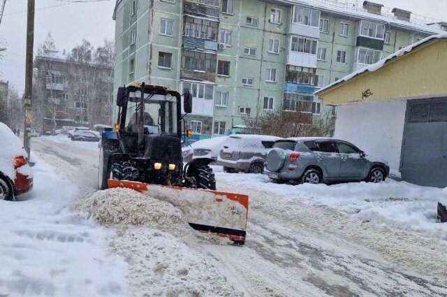 Трактор для уборки снега купить в Томске - цены на снегоуборочные трактора