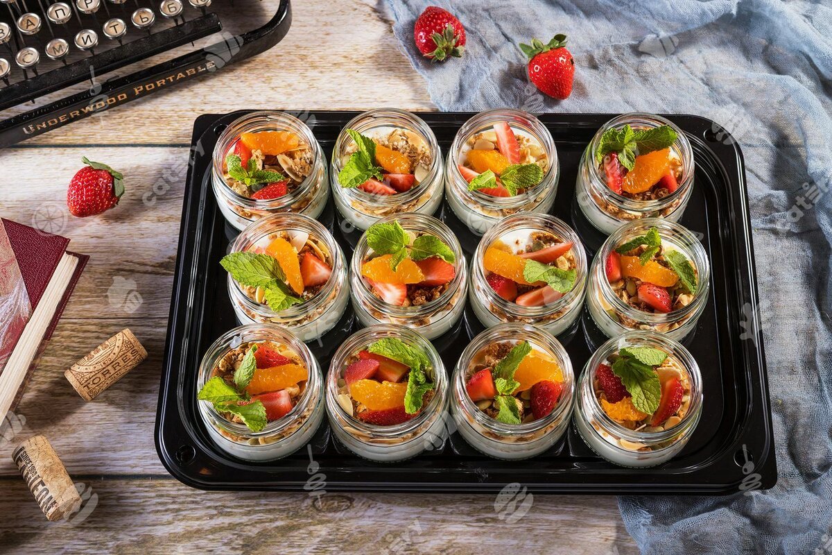 Платтер с гранолой от «Хлеб и вино» за 2 150 ₽