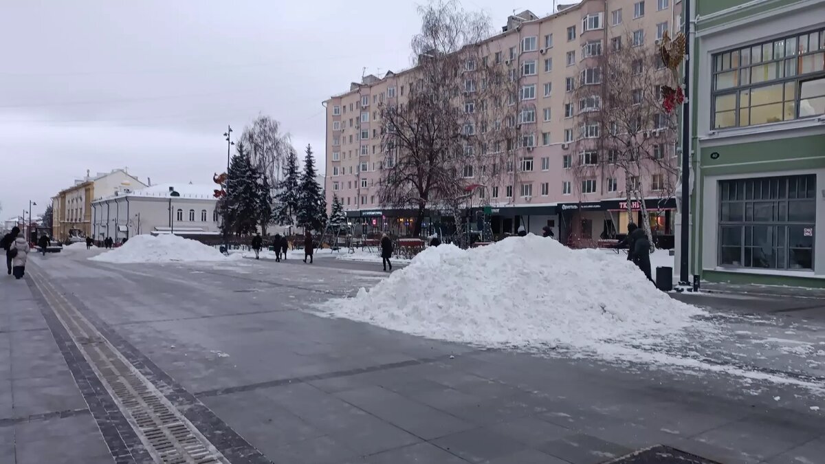     «Горячую линию» по вопросам уборки снега проведут в Нижнем Новгороде 10 января. Жители смогут обратиться к специалистам дептранса с 10:00 до 12:00. Телефон — 435-58-38, сообщили в пресс-службе мэрии.