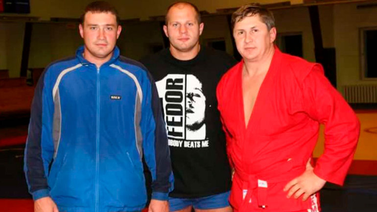    Алексей Чугреев (слева) и Федор Емельяненко (в центре).из личного архива Алексея Чугреева