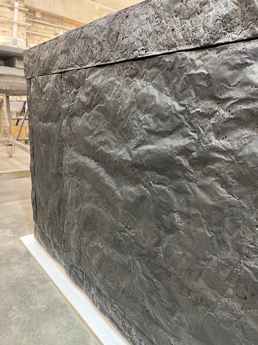 Как самому сделать бетон. Цементные плиты для дорожек. Трамбовка бетона перфоратором. Самодельные формы для тротуарной плитки. Трамбовка из перфоратора.