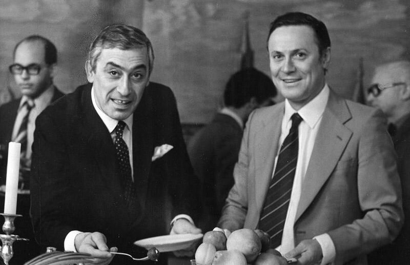 Вахтанг Кикабидзе и Юрий Соломин в фильме "ТАСС уполномочен заявить", 1984