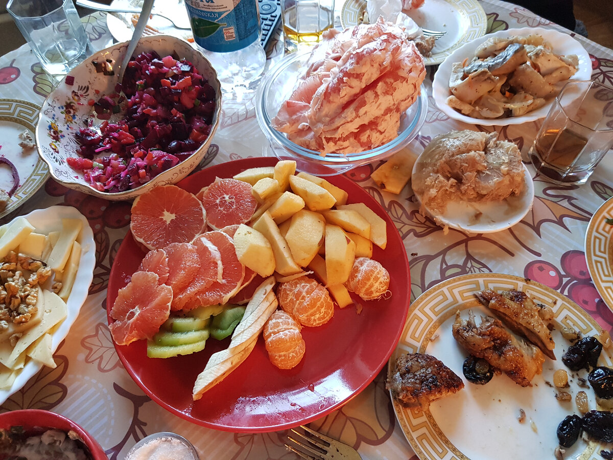 На рождественском столе больше 12-ти блюд