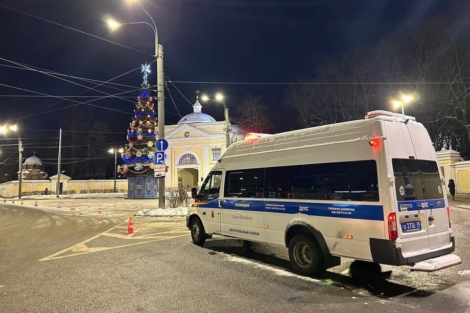 Новогодняя ночь в автобусе в санкт петербурге