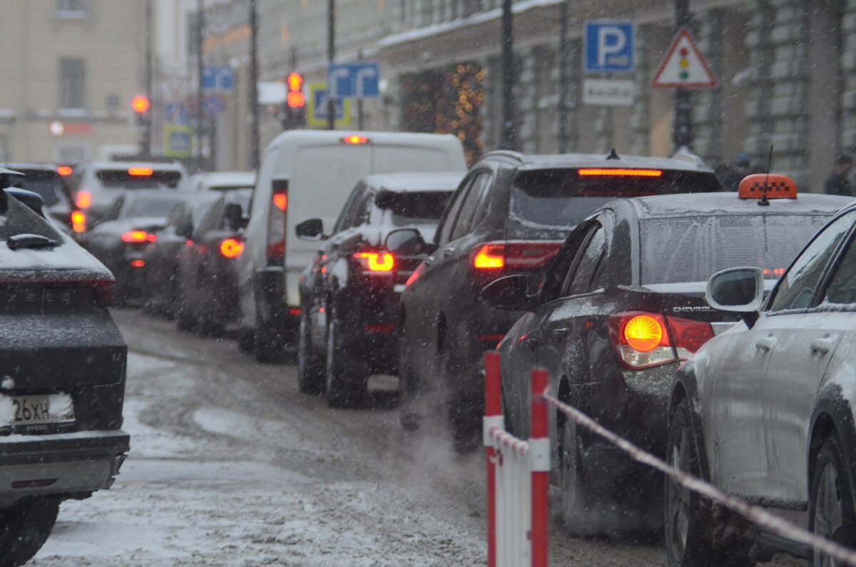 Автоэксперт о смертельном ДТП на трассе М-11 с 66 авто: «Основная причина –  это безграмотные действия водителей» | ФедералПресс | Дзен