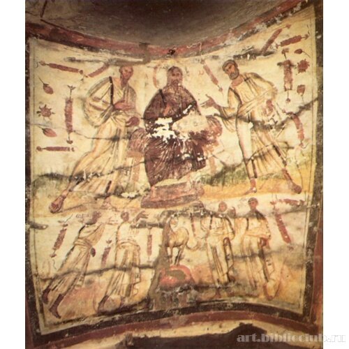 Катакомба мучеников Петра и Марчелина. Христос сидит на троне-подушке, по сторонам Петр (справа) и Марчелин (слева), прямо под Христом Агнец Божий (по одной вертикальной центральной оси). Центральная ось – смысловой акцент. Агнец стоит на холме (это голгофский холм), из которого истекают 4 райские реки – символ рая. По сторонам от агнца святые, с воздетыми к Господу руками. 
В это время еще нет сложившийся твердой иконографии, но сюжеты уже пытаются изобразить.