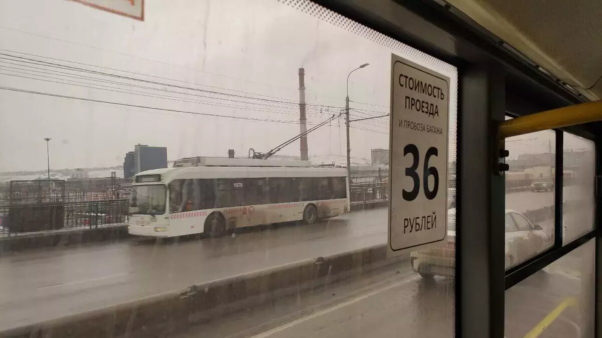     В администрации Красноярск рассказали, почему городской общественный транспорт переходит на старый сервис для оплаты проезда «Транспорт Красноярска». По их словам, в сервисе «Транспорт 24» были сбои.