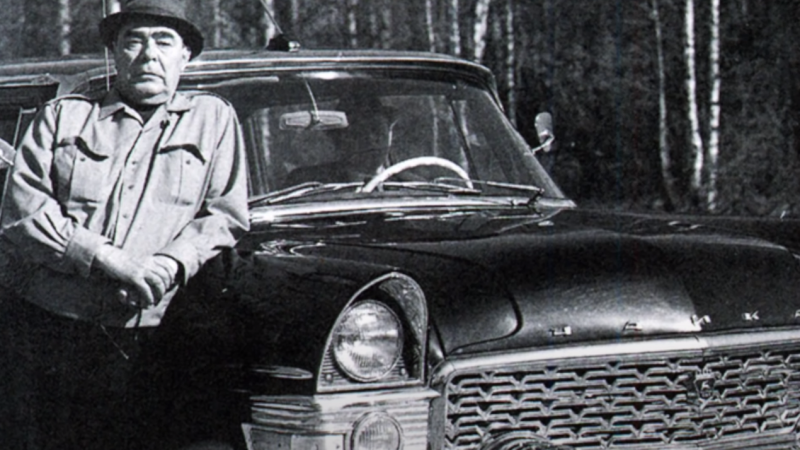 сколько метров должно быть расстояние между машинами. задачи на решения скорости автомобиля?. задачи на движение по пути. дистанция пдд 9. формула расчёта тормозного пути автомобиля.