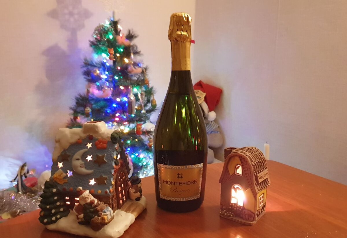 Ёлочка, гори!