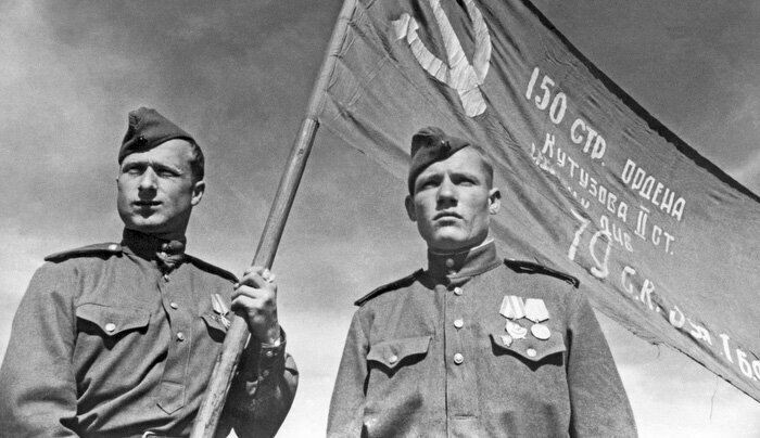 Мелитон Кантария и Михаил Егоров