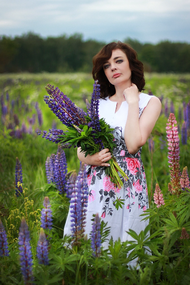 Открытки конец лета прикольные. Елена райчик картинки. Спасибо лето. Коллаж елена райчик. Опять лето.