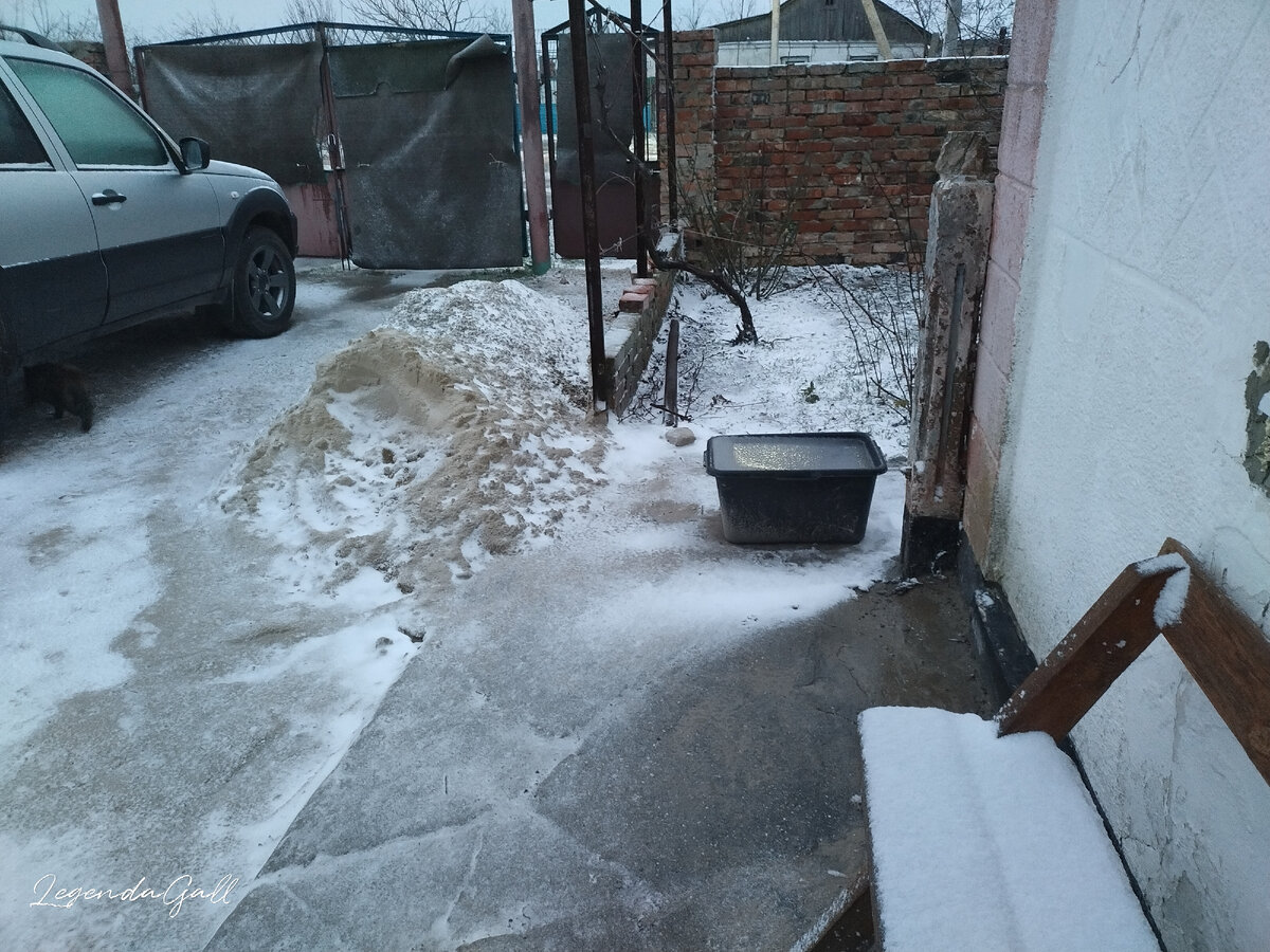 Вот так припорошило