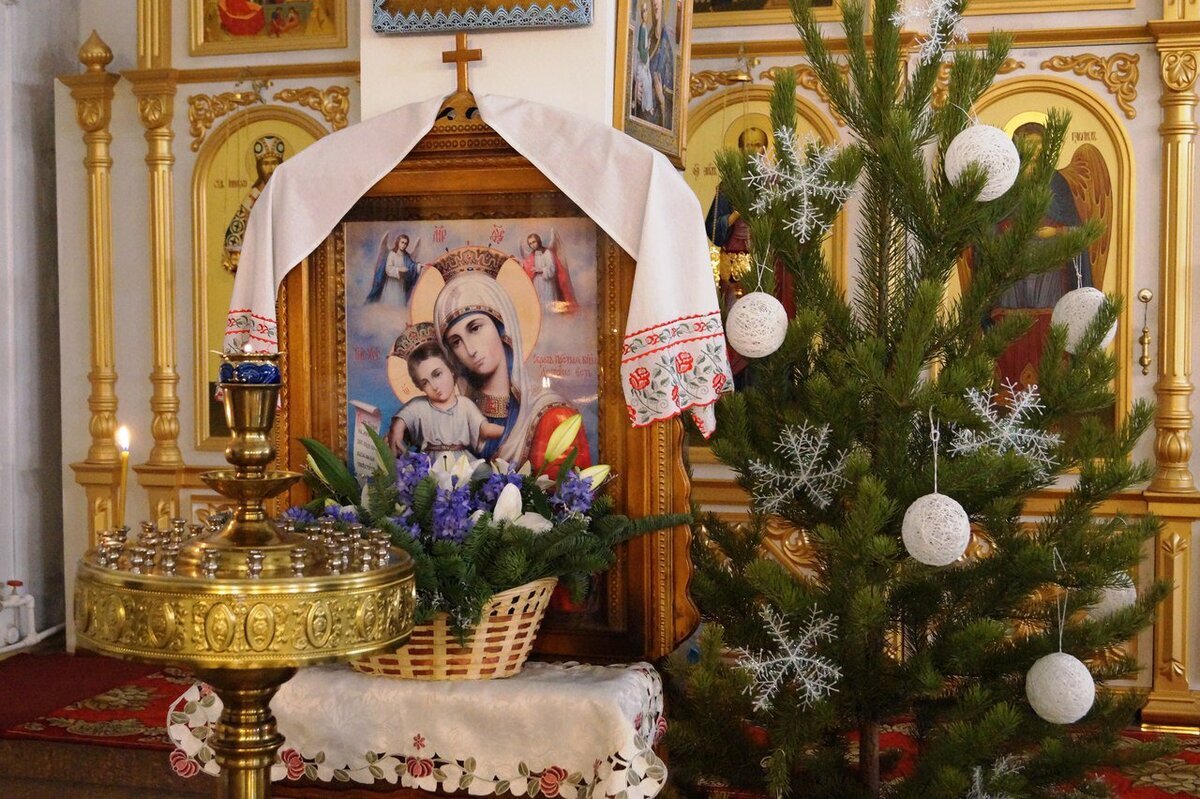Православное Рождество. Рождество Церковь. Рождество Христово в хроме. Рождество в храме.