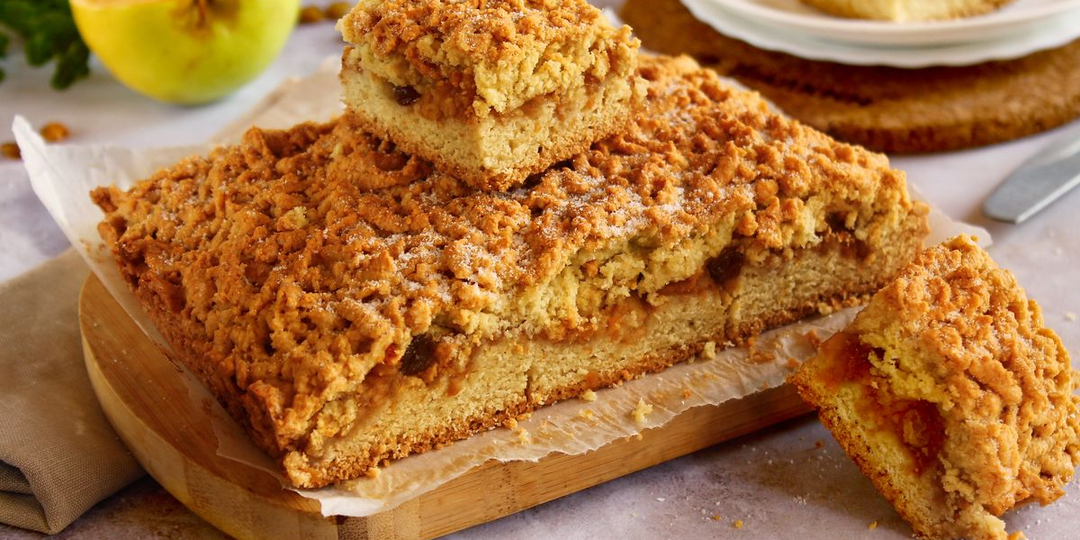 Песочный тертый пирог с вареньем на маргарине