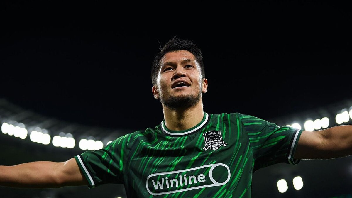    Полузащитник «Краснодара» Ильзат Ахметов покинул футбольный клуб. Фото: ФК «Краснодар»