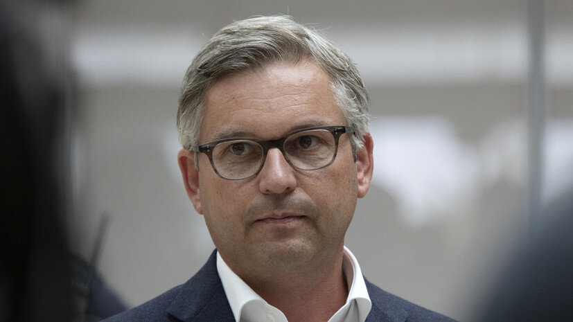   AFP ALEX HALADA