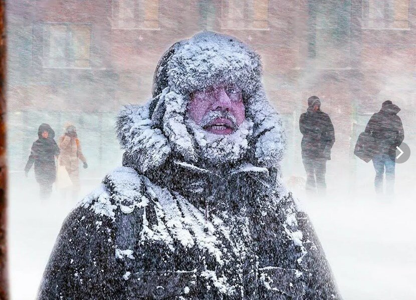 Как никогда актуально. Коллапсы задают новый тренд в одежде. Можно носить и в квартире. можно и не мыться совсем!